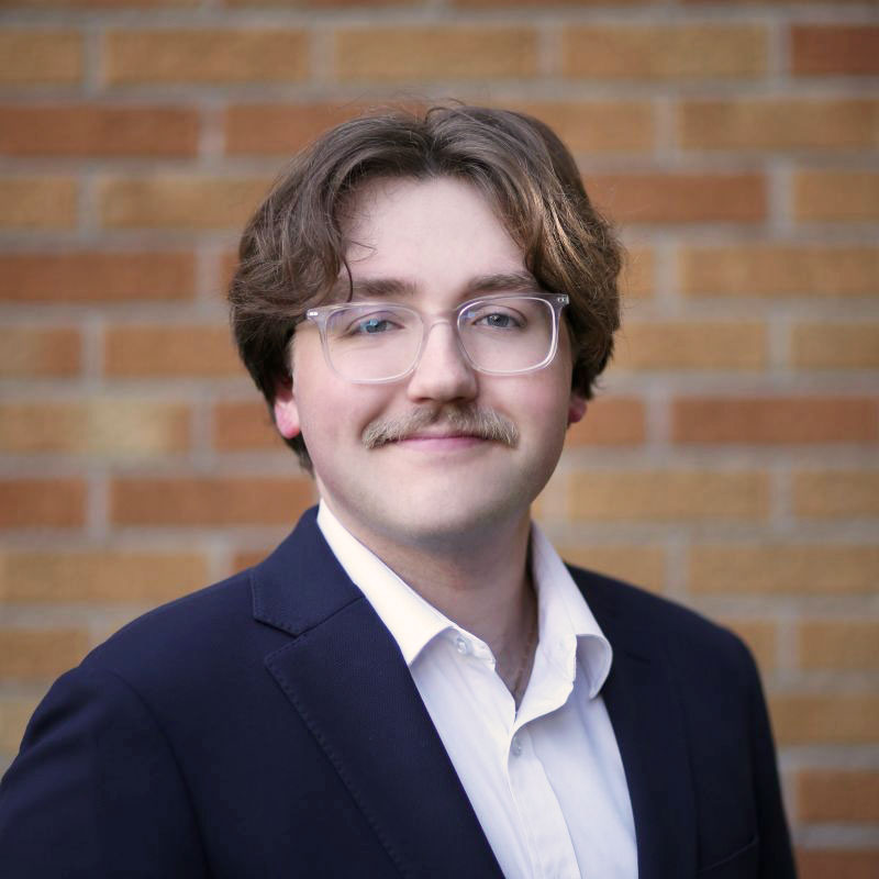 Justin Essing - Headshot V2